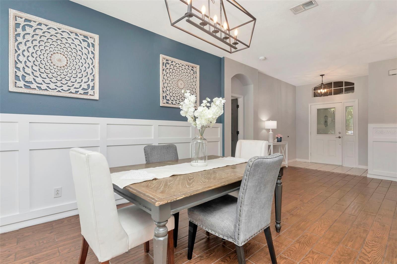 Listing photo id 10 for 12012 Northumberland Drive