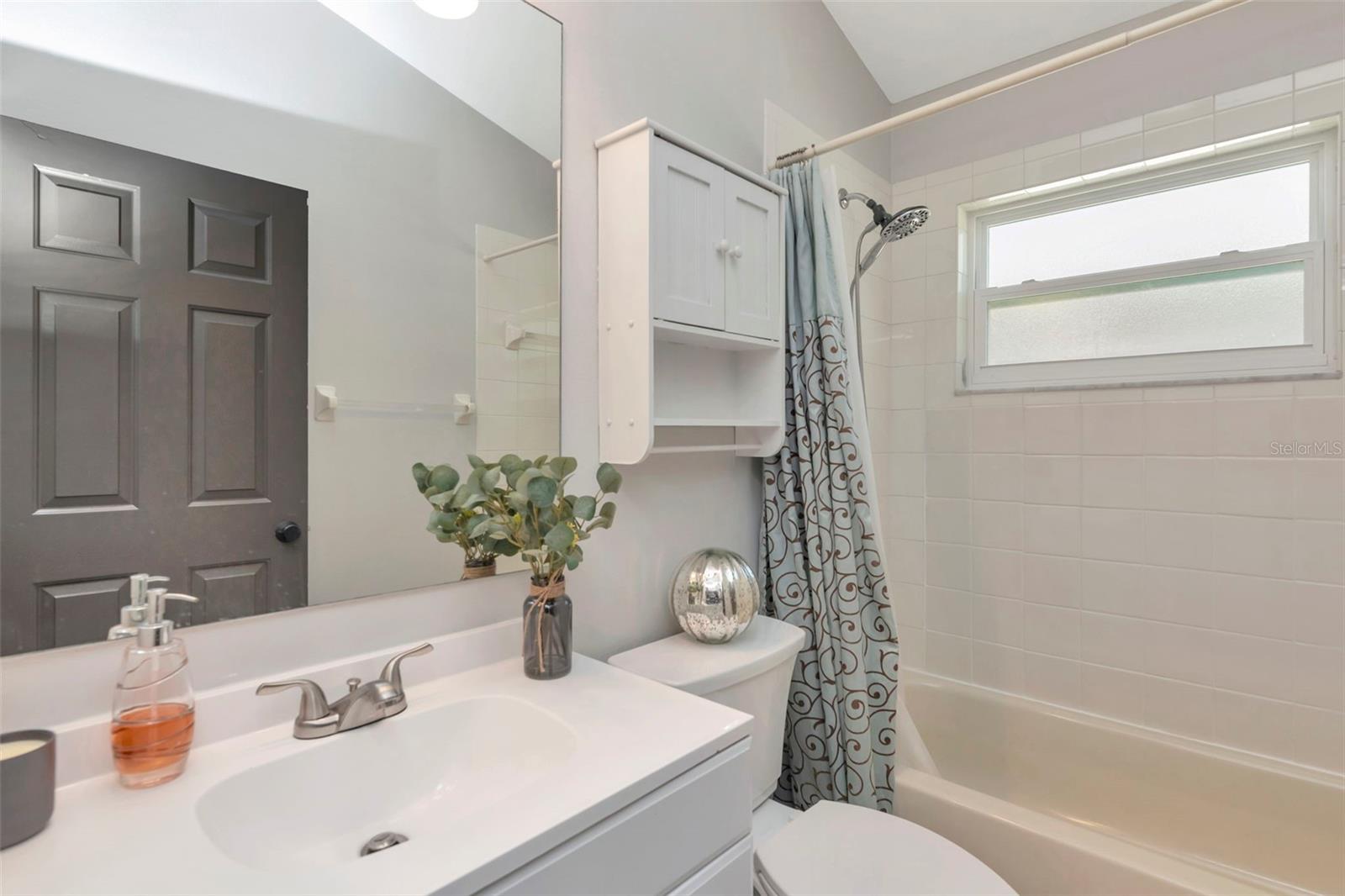 Listing photo id 26 for 12012 Northumberland Drive