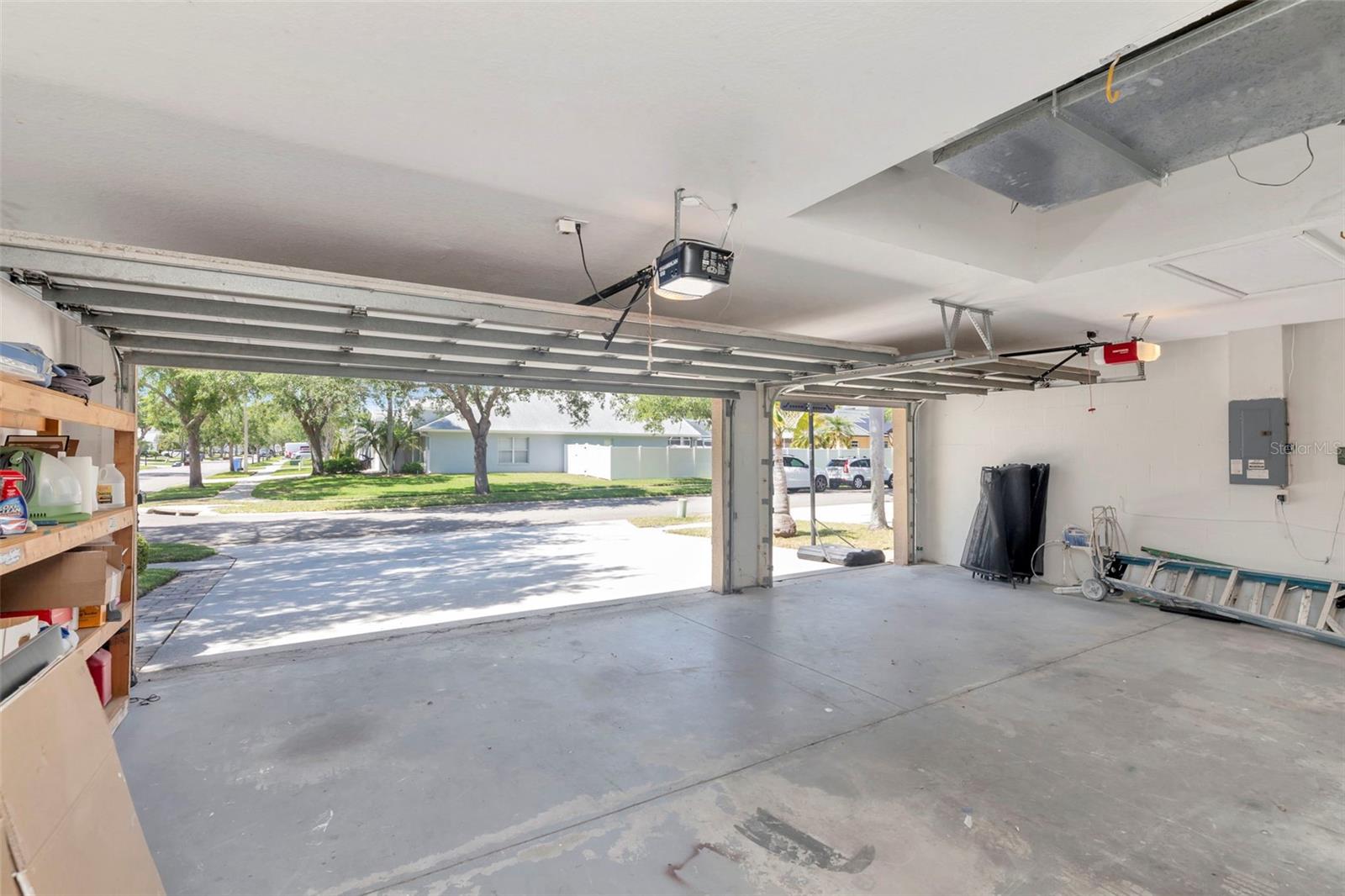 Listing photo id 34 for 12012 Northumberland Drive