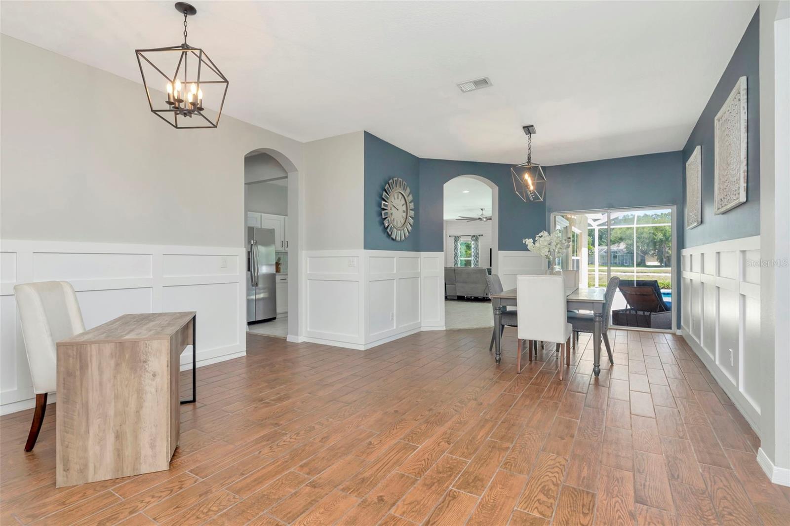 Listing photo id 4 for 12012 Northumberland Drive