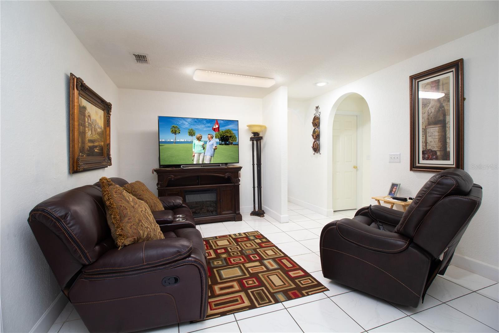 Image 11 of 34 For 6914 N Himes Ave