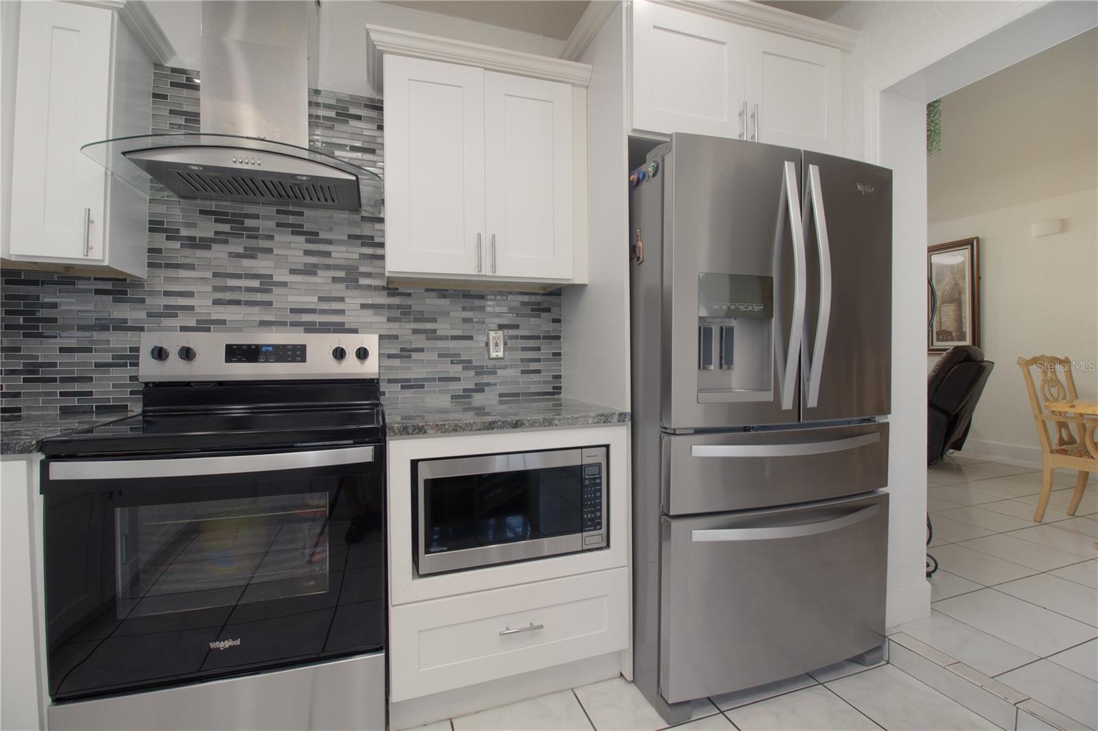 Image 26 of 34 For 6914 N Himes Ave