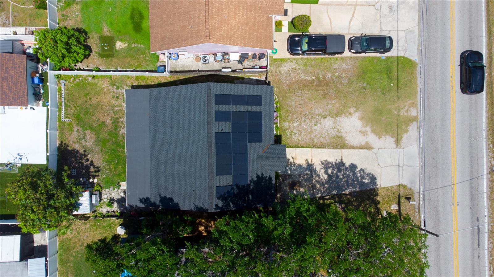 Image 31 of 34 For 6914 N Himes Ave