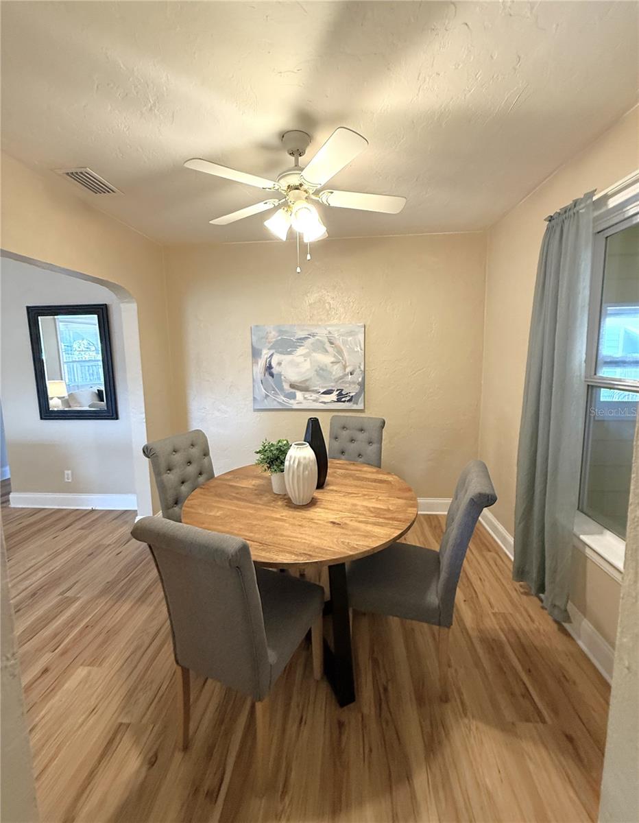 Image 6 of 18 For 4424 1st Avenue N