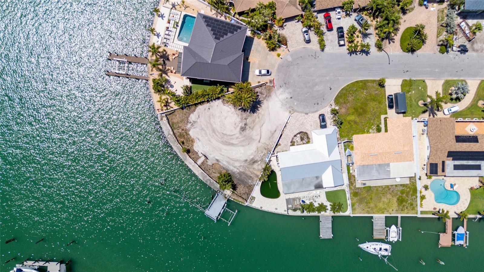 Image 2 of 24 For 13 Bellevue Drive