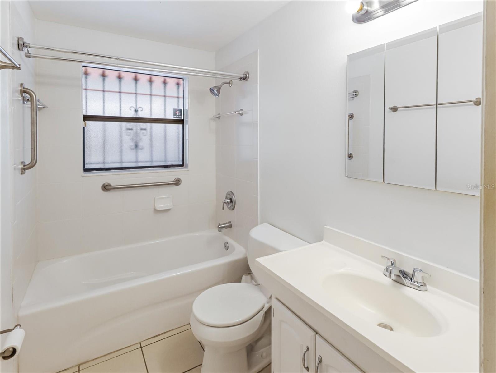 Image 17 of 31 For 4415 Atwater Drive