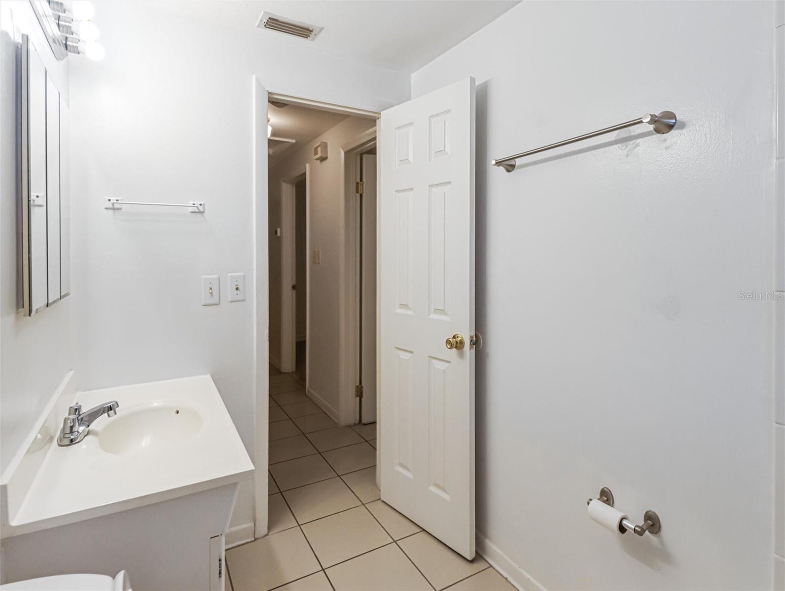 Image 18 of 31 For 4415 Atwater Drive