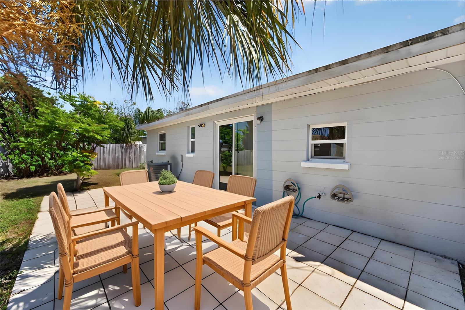 Image 31 of 42 For 10353 110th Avenue