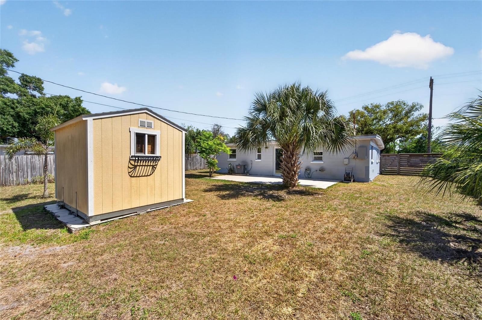 Image 35 of 42 For 10353 110th Avenue