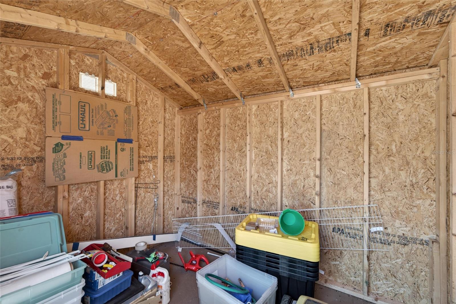 Image 37 of 42 For 10353 110th Avenue