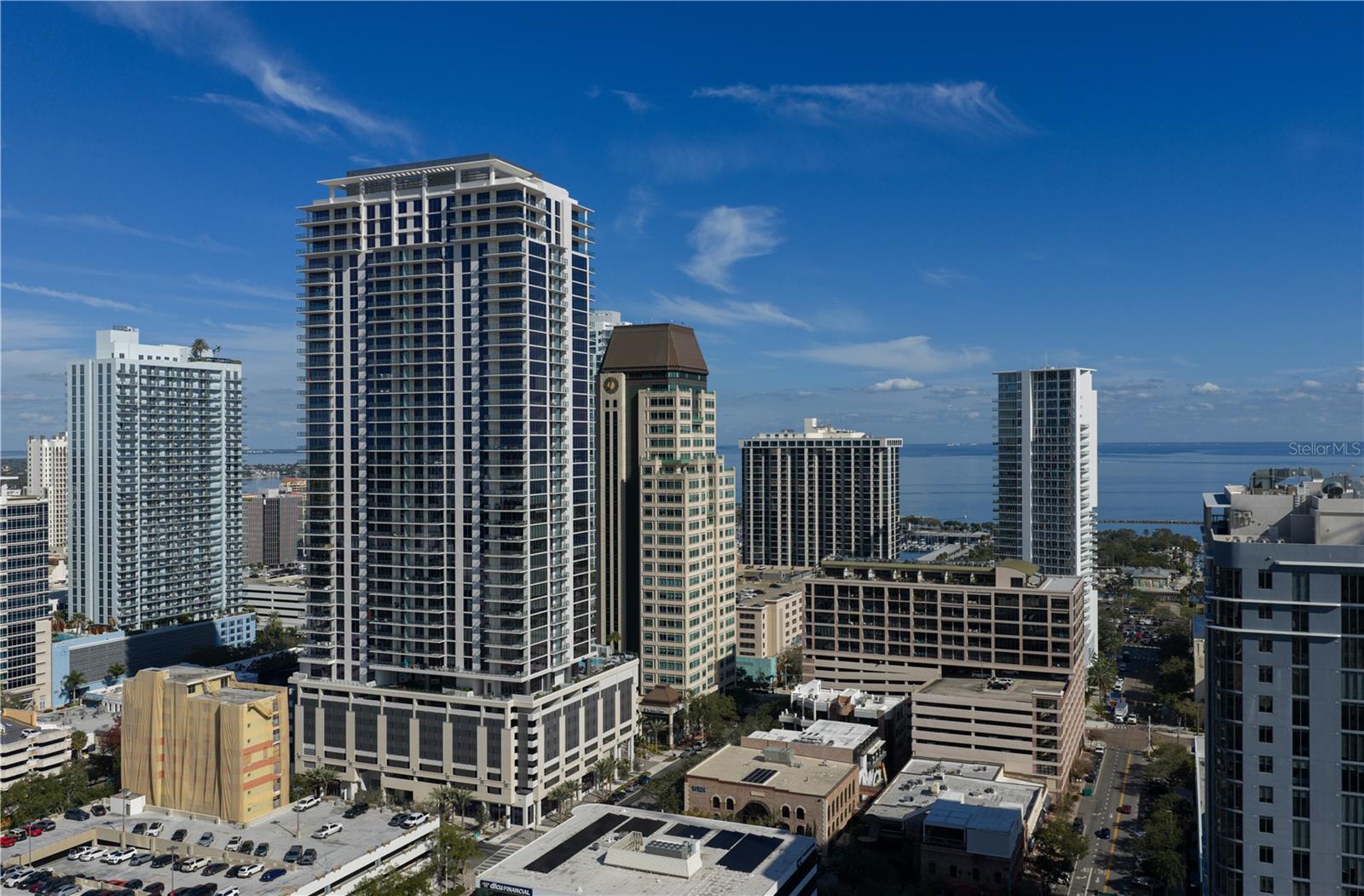 Listing photo id 19 for 275 1st Avenue S 3501