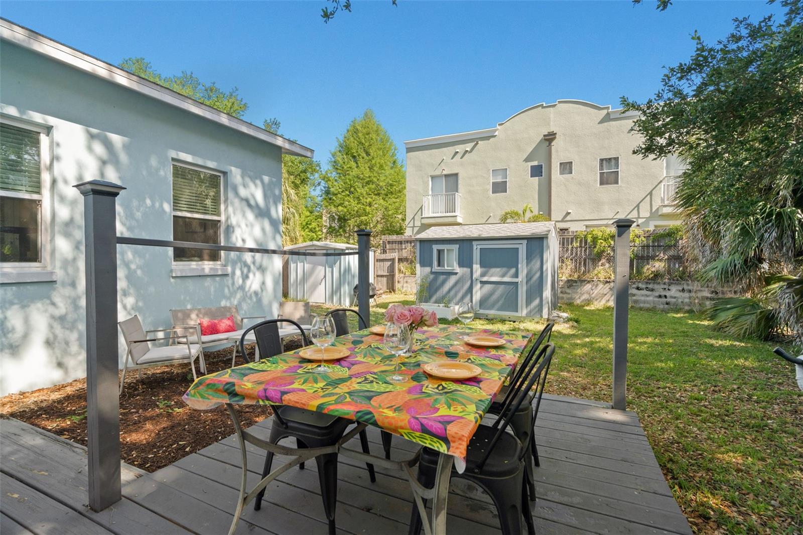 Image 26 of 45 For 548 Bay Street