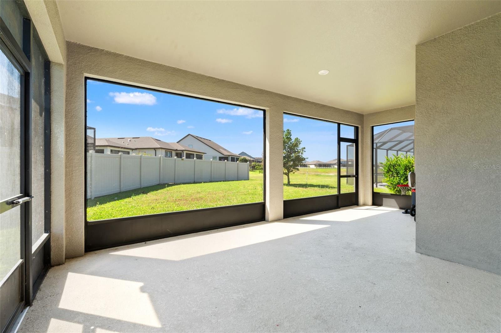 Image 4 of 53 For 9748 Ibis Grove Boulevard