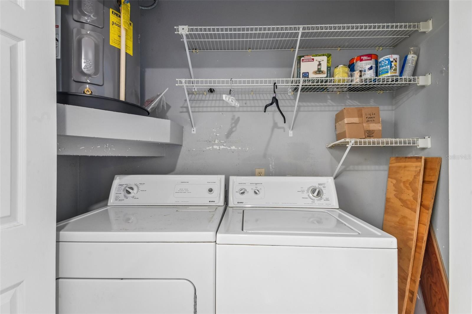 Image 26 of 33 For 7713 Hillside Court 204