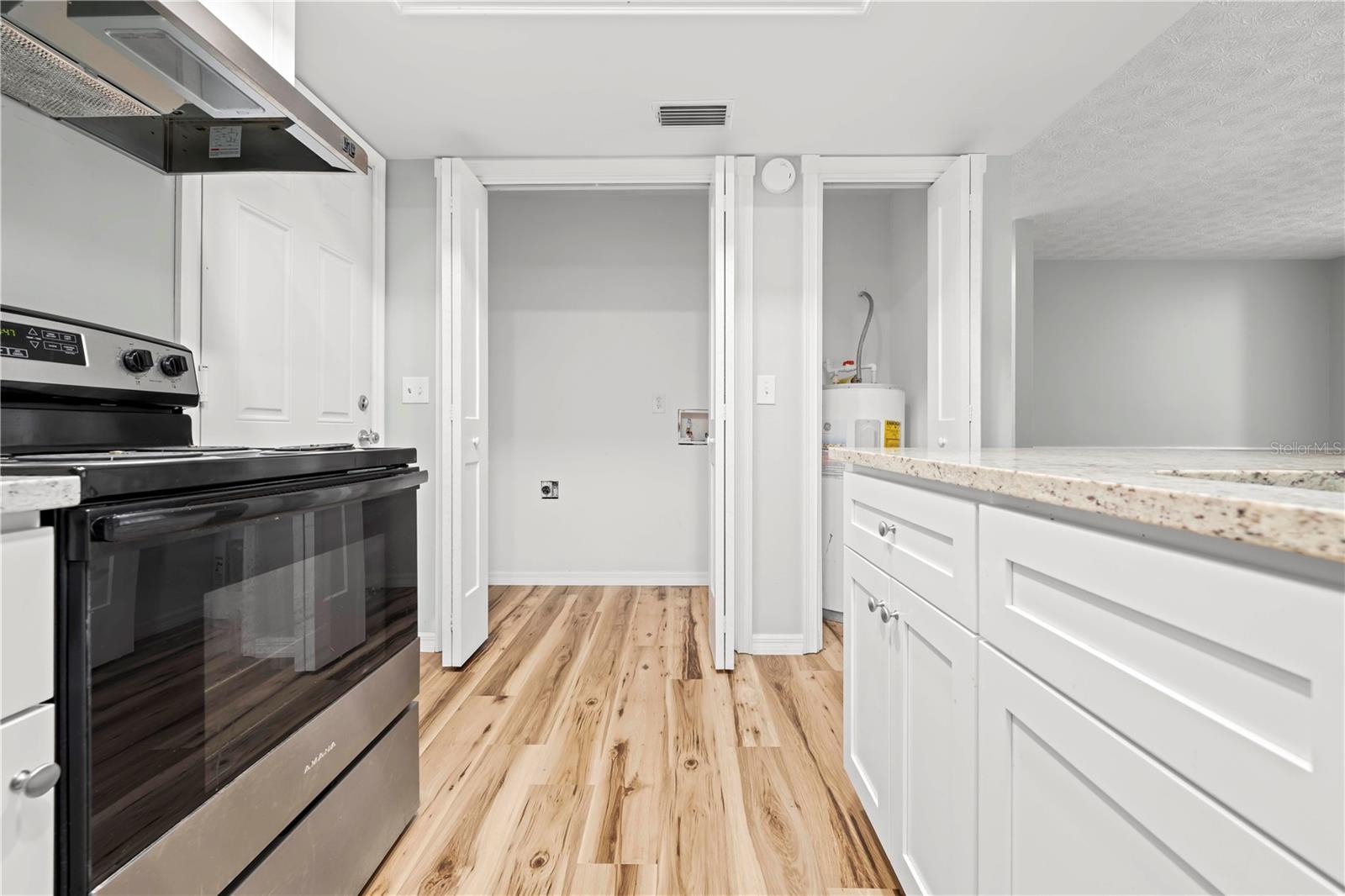 Image 11 of 24 For 2910 Coleman Avenue