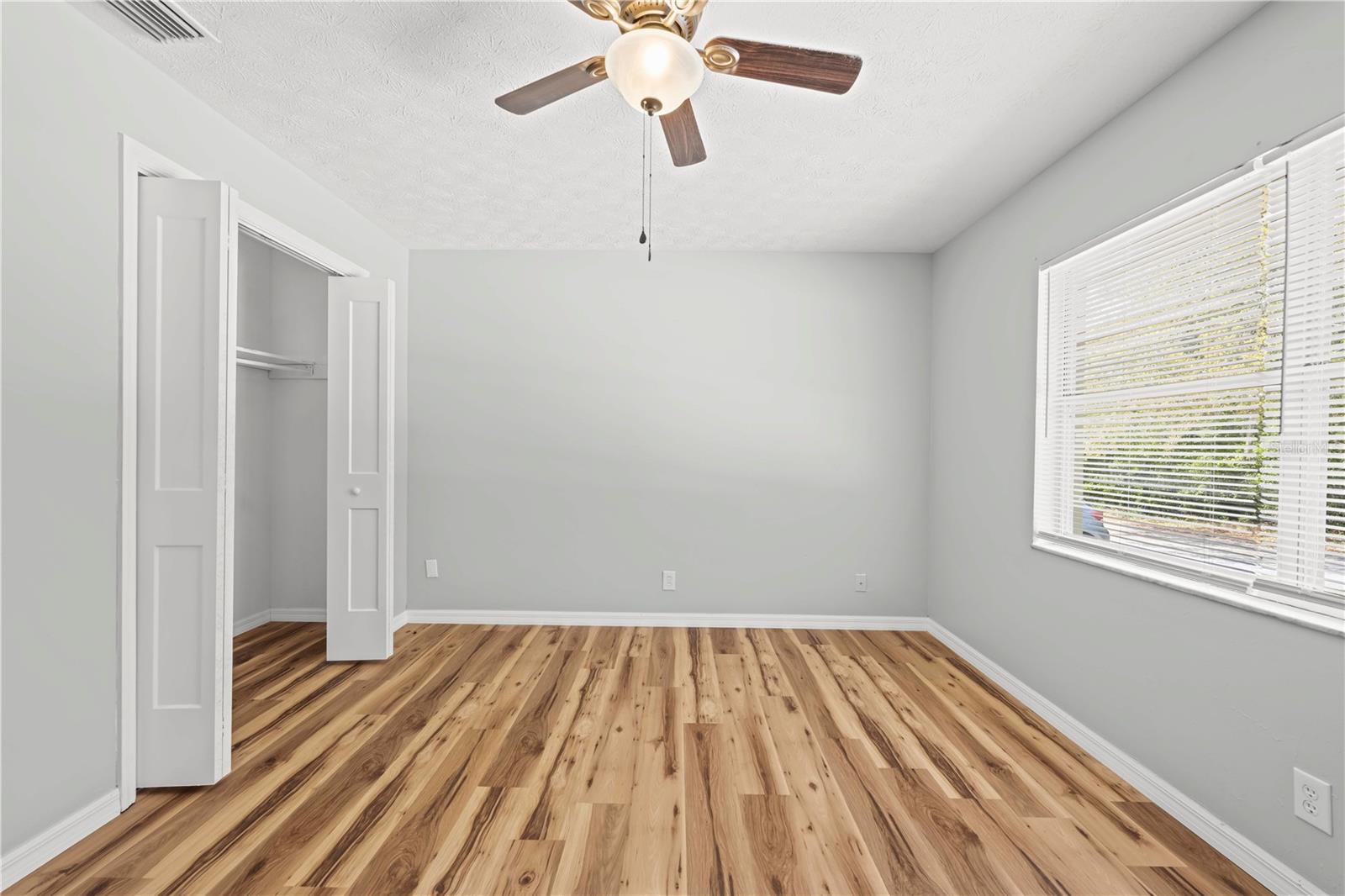 Image 14 of 24 For 2910 Coleman Avenue