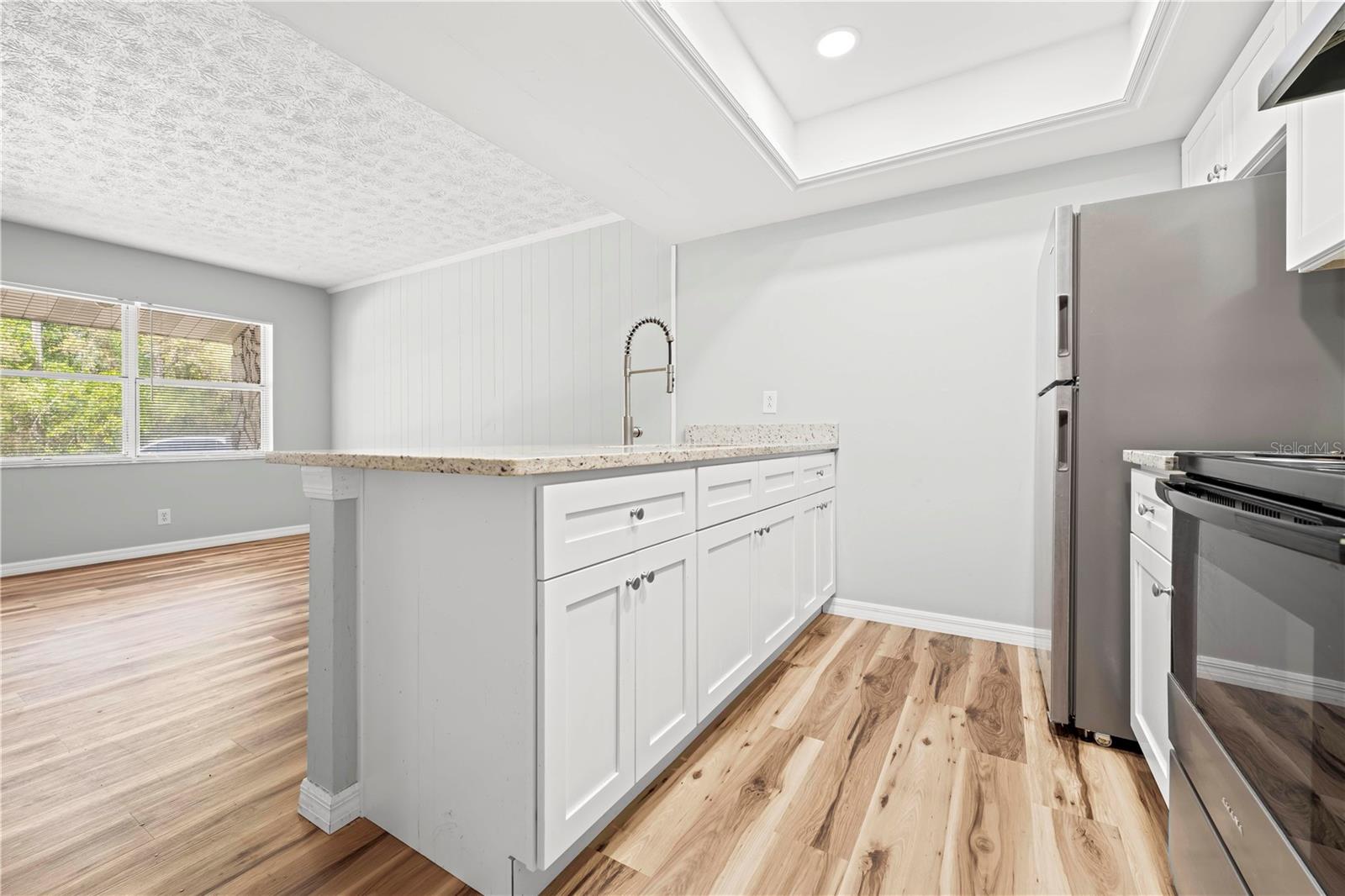 Image 3 of 24 For 2910 Coleman Avenue