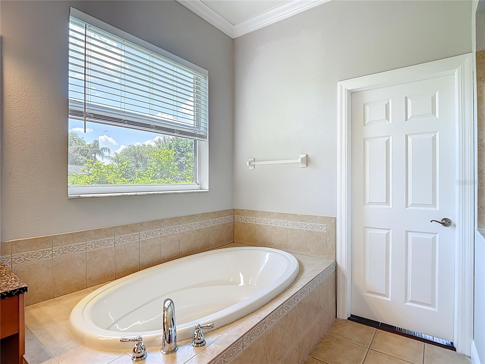 Image 60 of 90 For 2705 Coastal Range Way