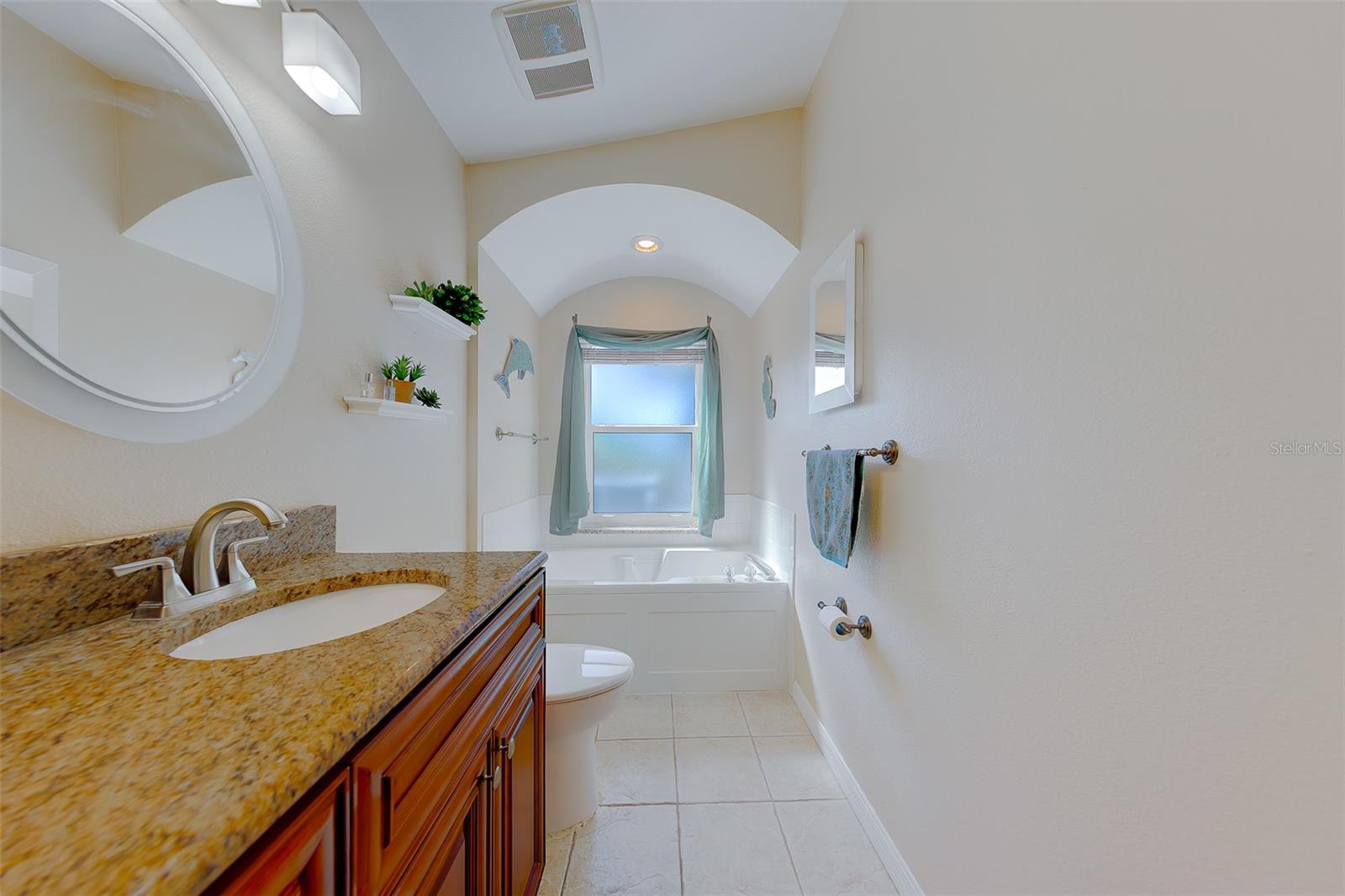 Image 19 of 56 For 10036 Brookdale Drive