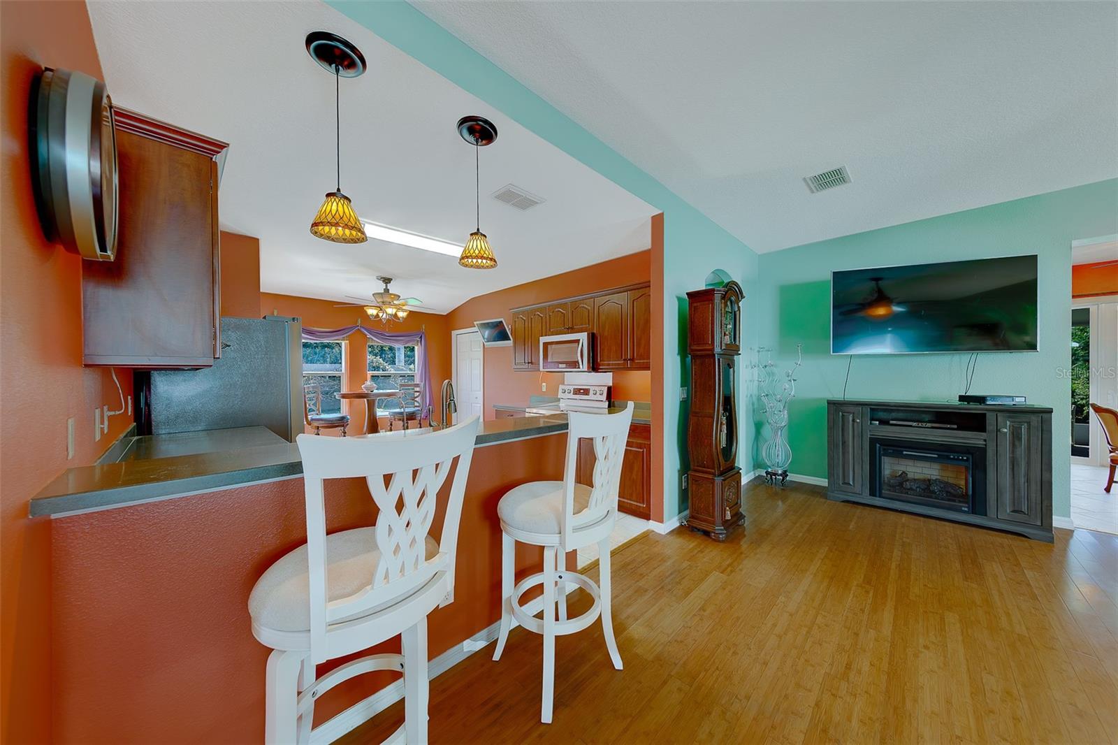 Image 7 of 56 For 10036 Brookdale Drive