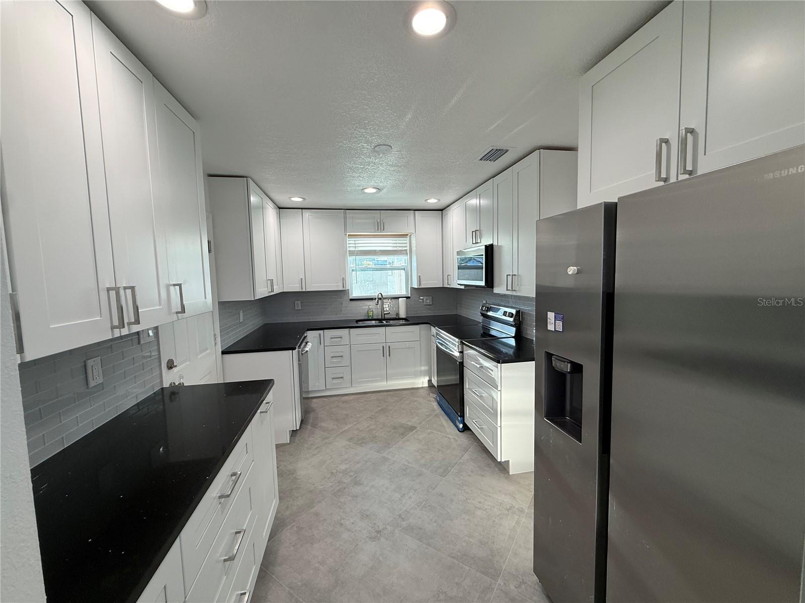 Image 10 of 37 For 15573 Bedford Circle E