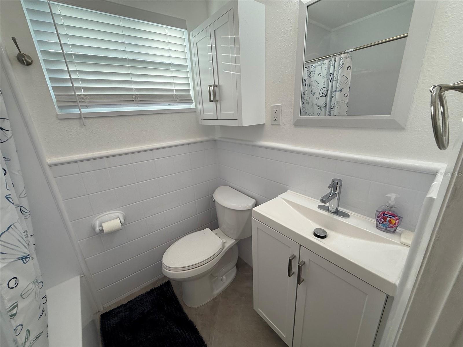 Image 18 of 37 For 15573 Bedford Circle E