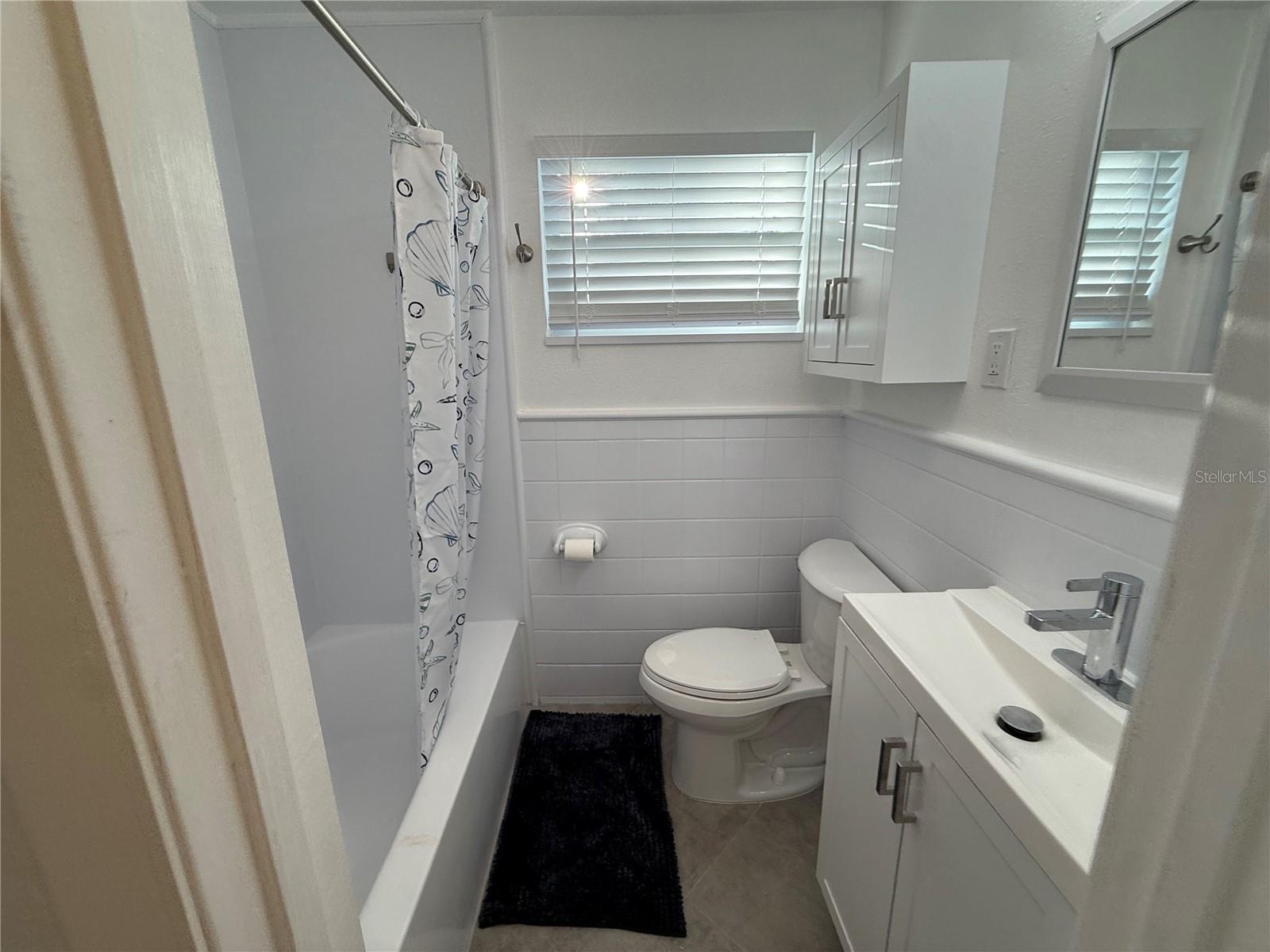 Image 19 of 37 For 15573 Bedford Circle E