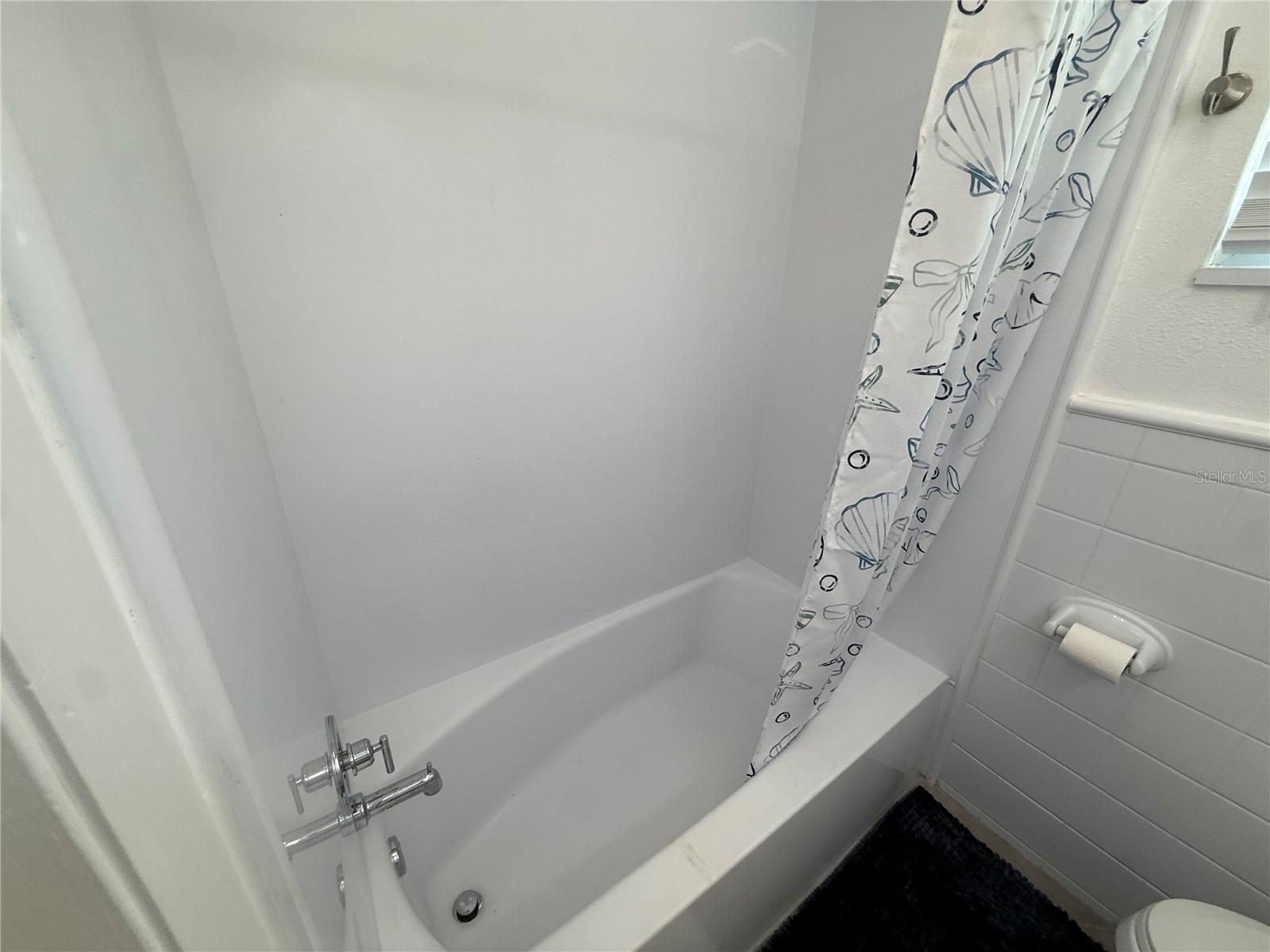 Image 20 of 37 For 15573 Bedford Circle E