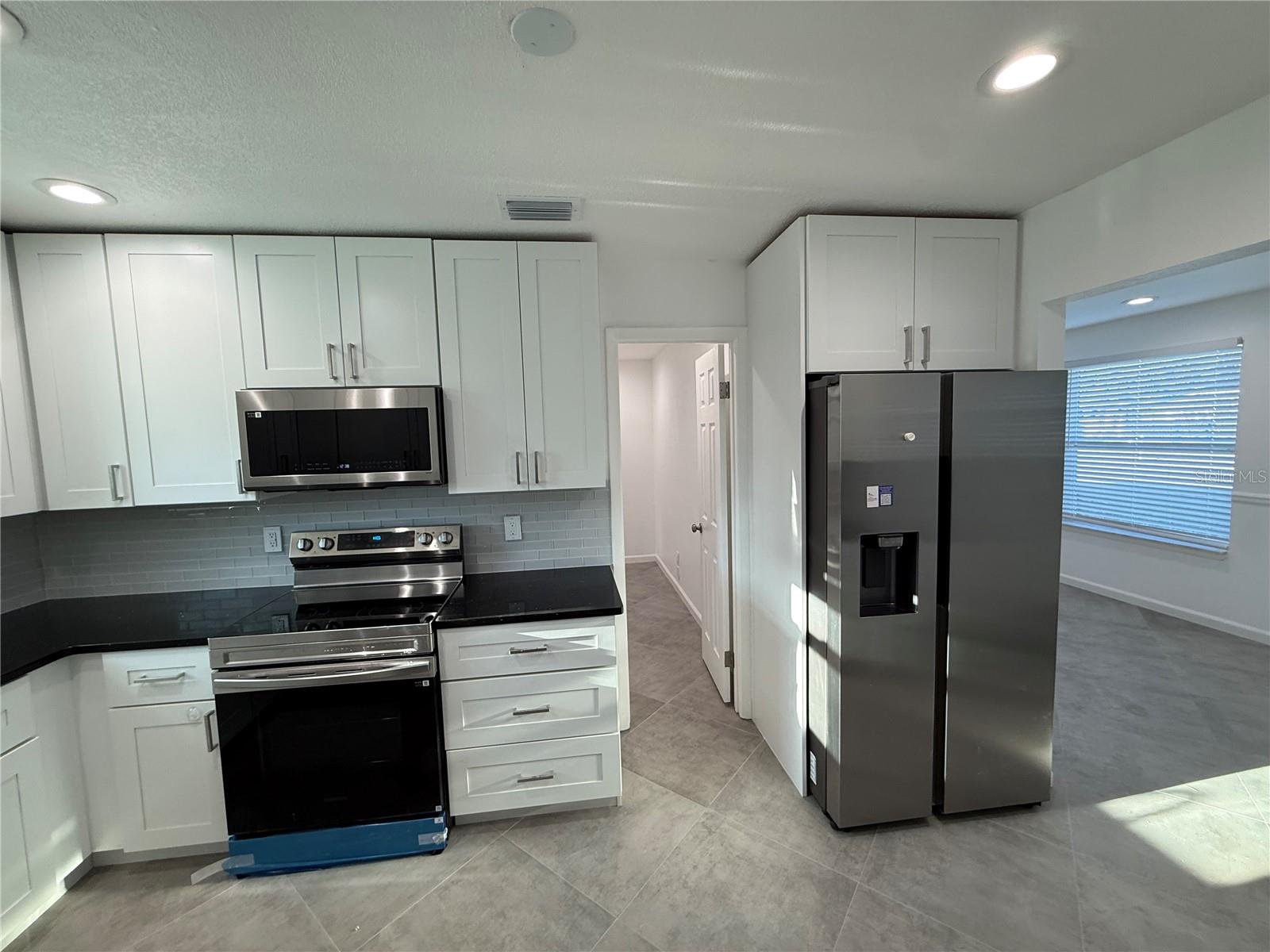 Image 7 of 37 For 15573 Bedford Circle E