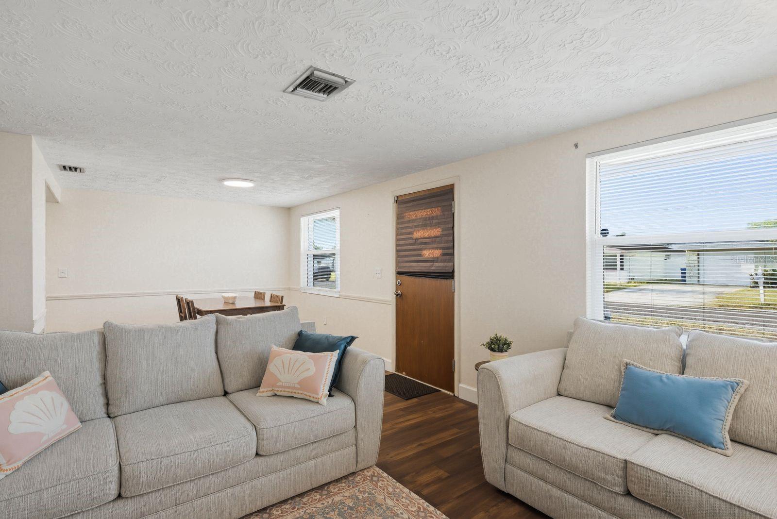 Image 8 of 31 For 3551 Darlington Road