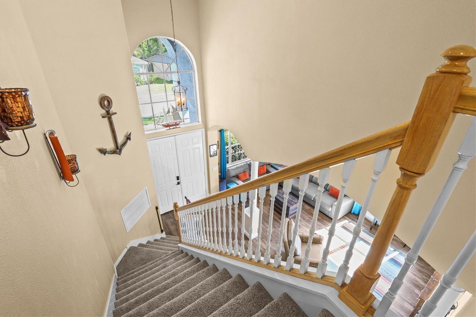 Image 24 of 55 For 460 Denise Street