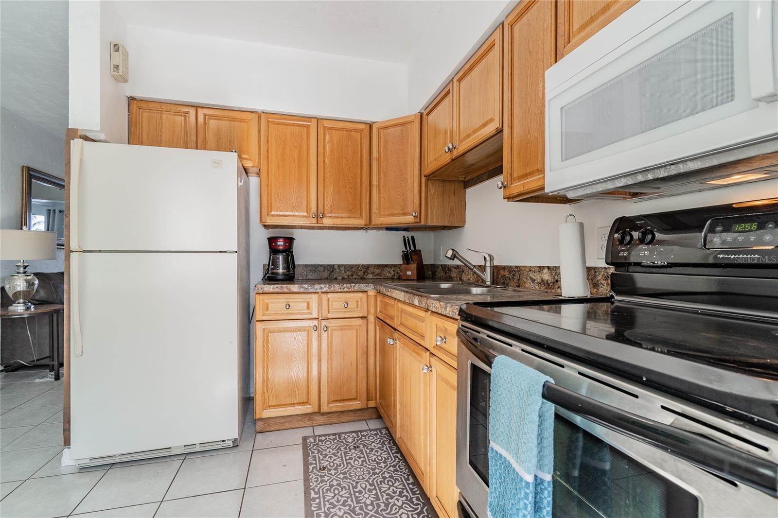 Image 12 of 28 For 607 Betmor Lane Beachcombe