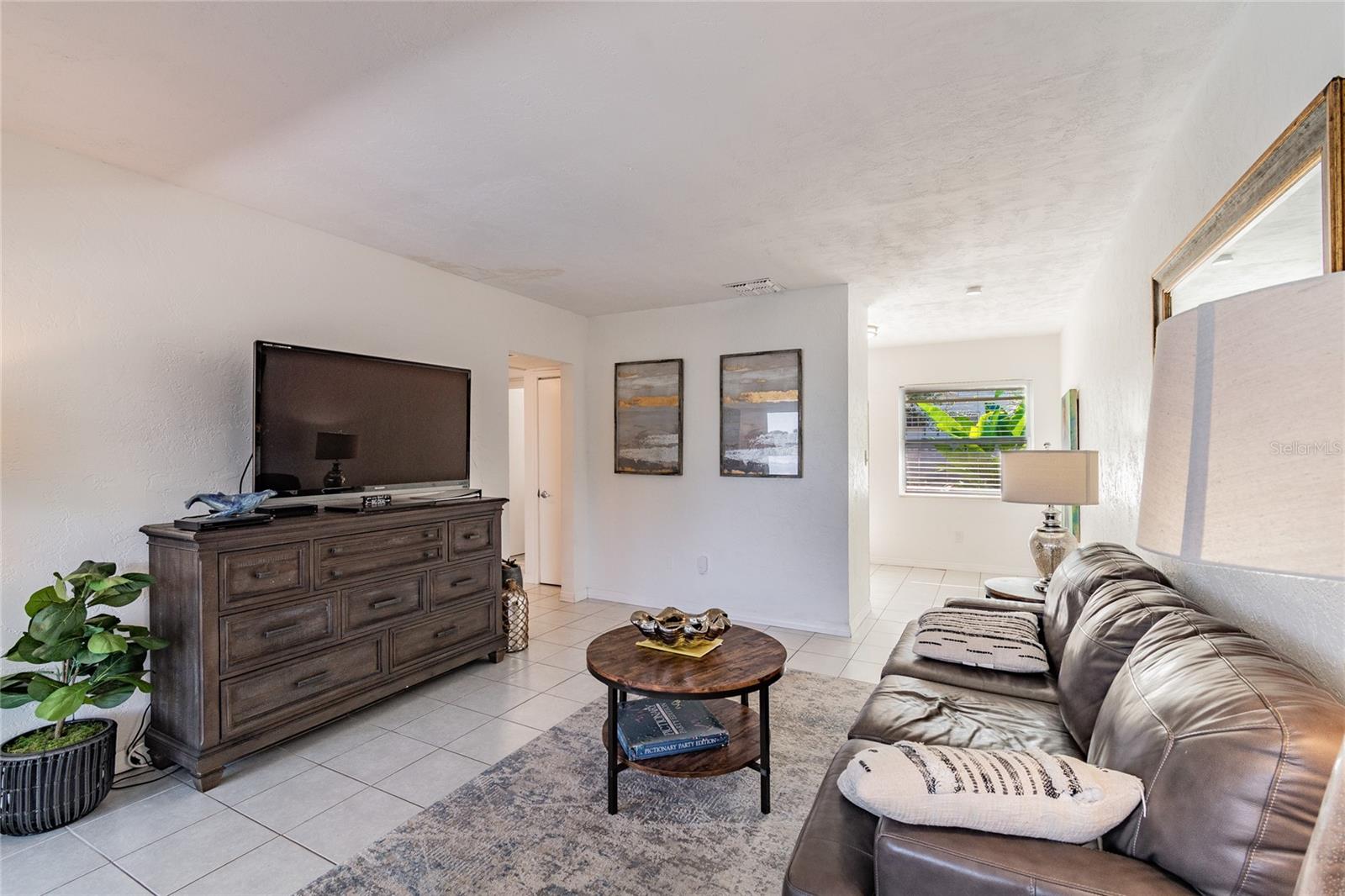 Image 5 of 28 For 607 Betmor Lane Beachcombe