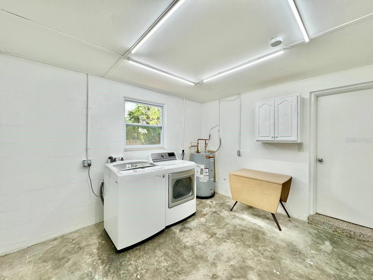 Image 23 of 29 For 10932 104th Avenue