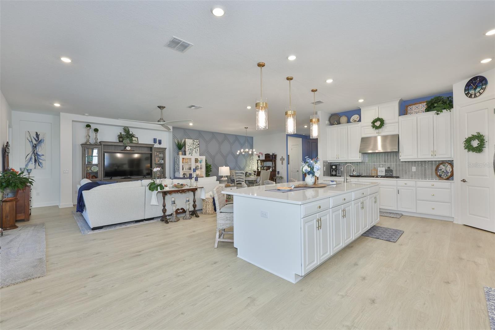 Image 12 of 58 For 5512 Caserta Court