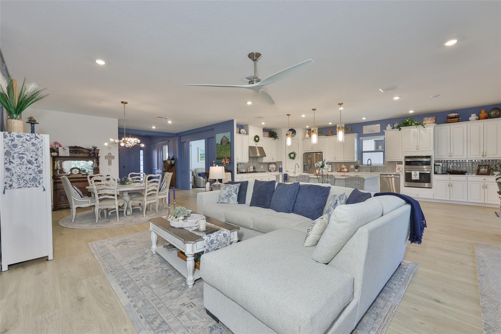 Image 14 of 58 For 5512 Caserta Court