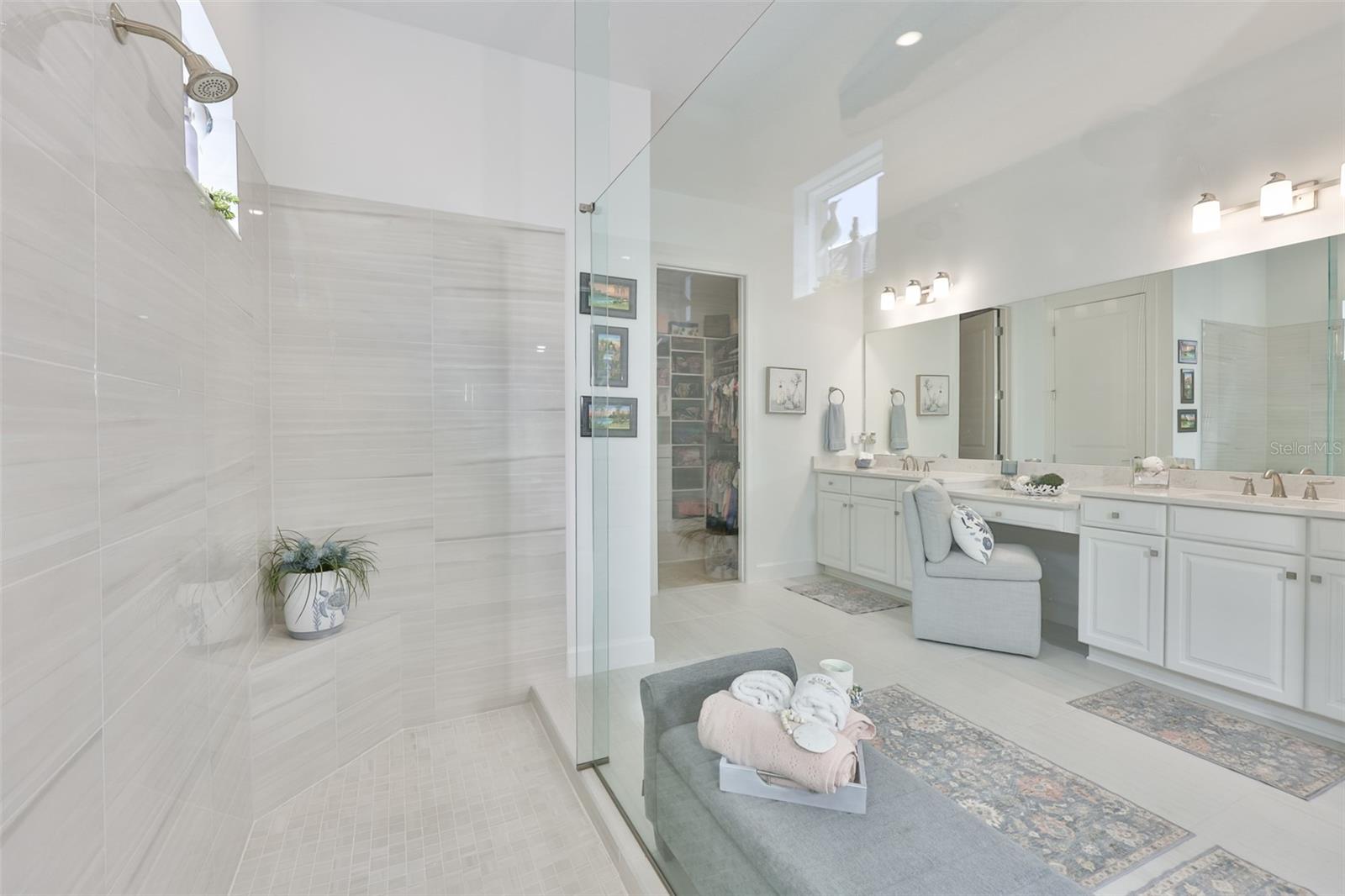 Image 24 of 58 For 5512 Caserta Court