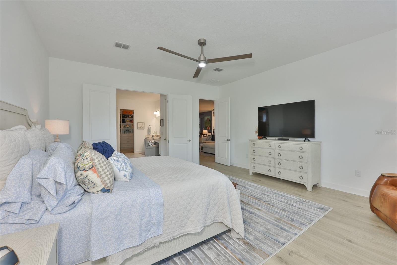 Image 26 of 58 For 5512 Caserta Court