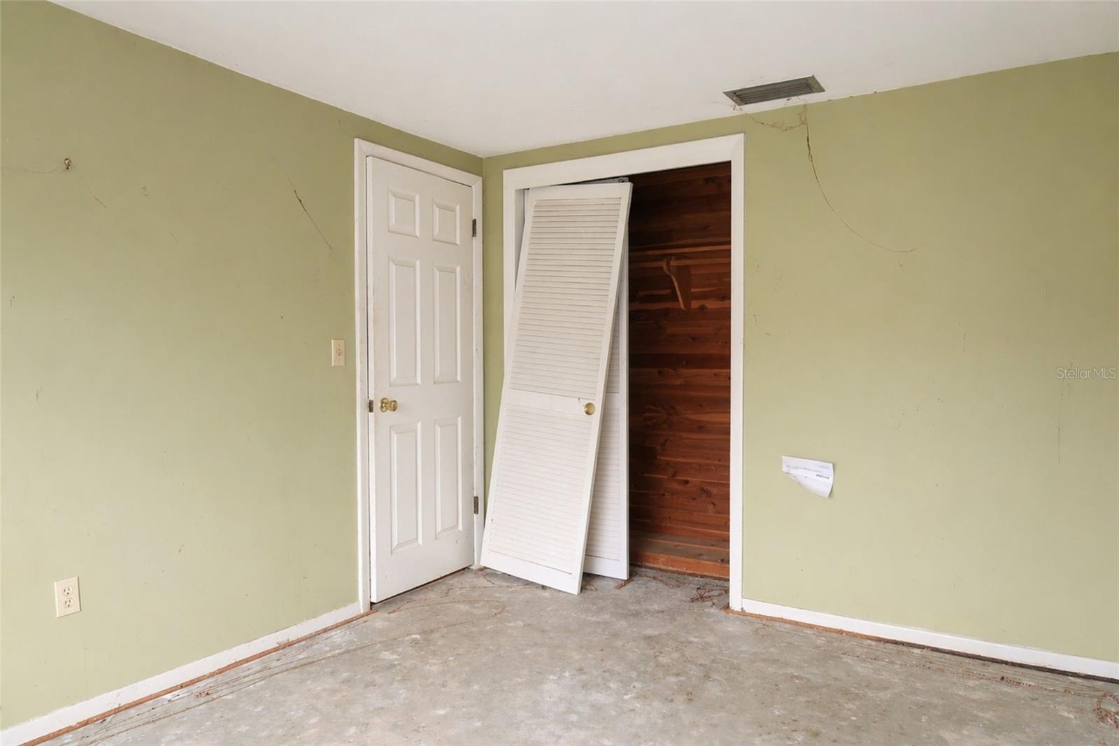 Image 7 of 12 For 4011 Grayton Drive