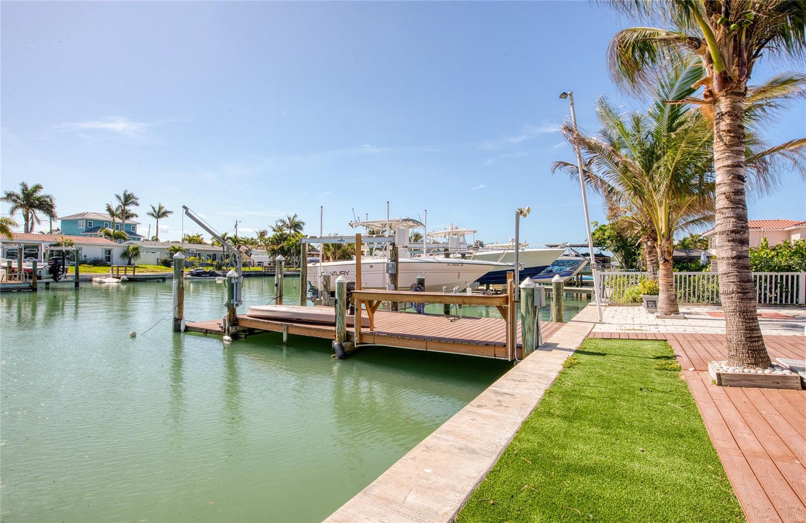 Image 12 of 46 For 551 Crystal Drive