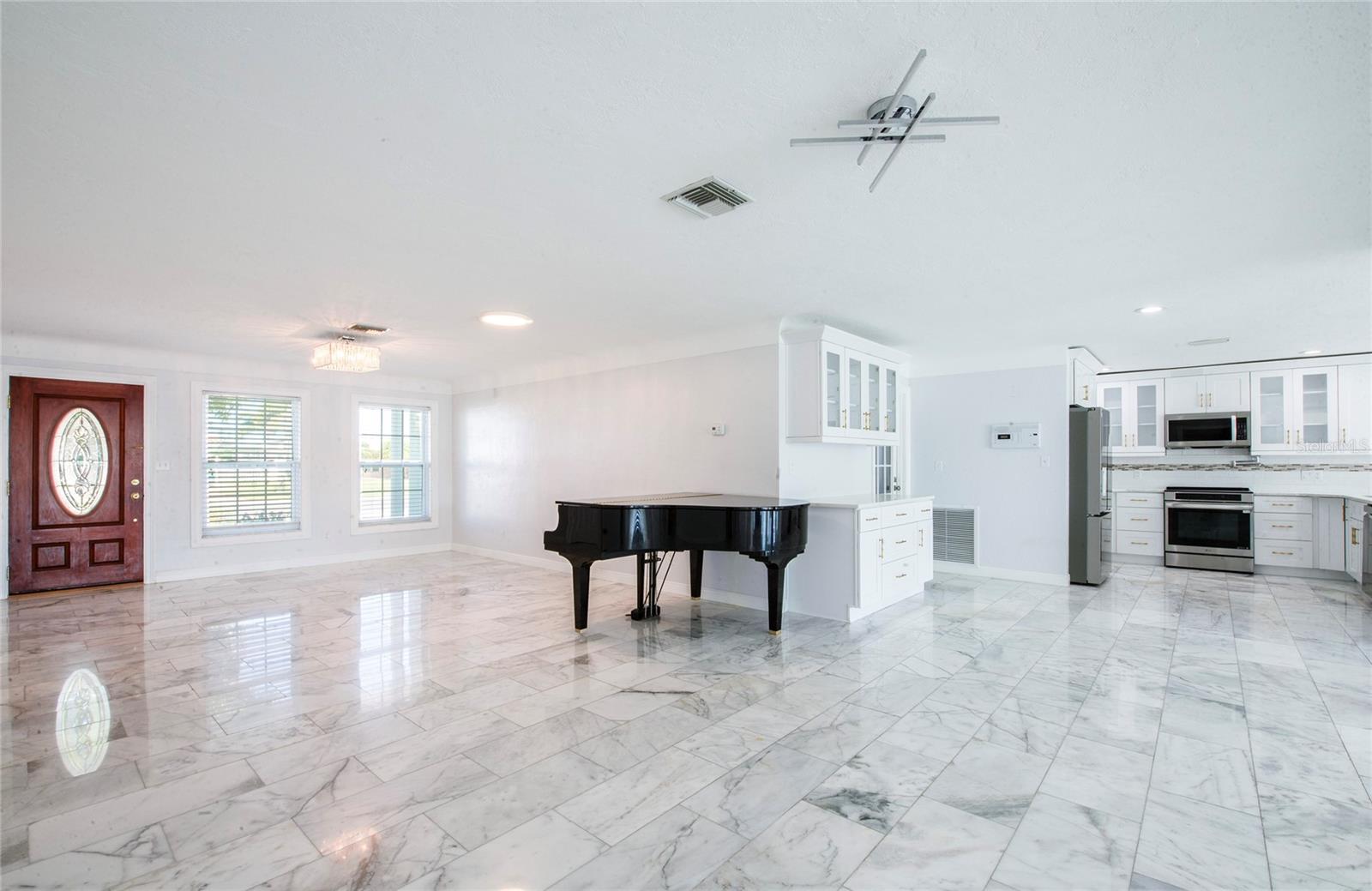 Image 30 of 46 For 551 Crystal Drive