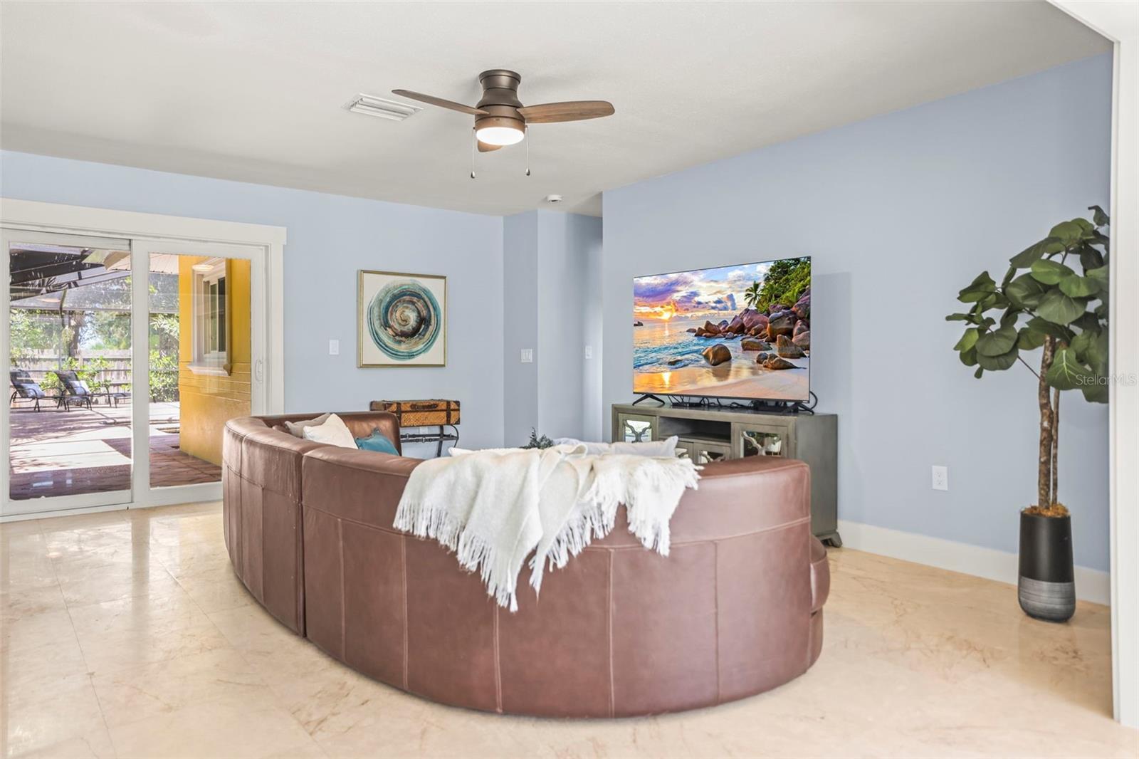 Image 23 of 64 For 412 Orchid Lane