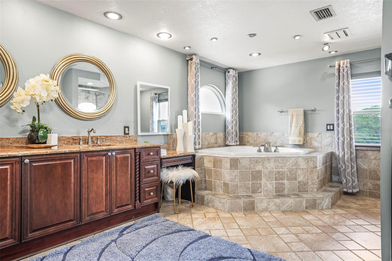 Image 32 of 64 For 412 Orchid Lane