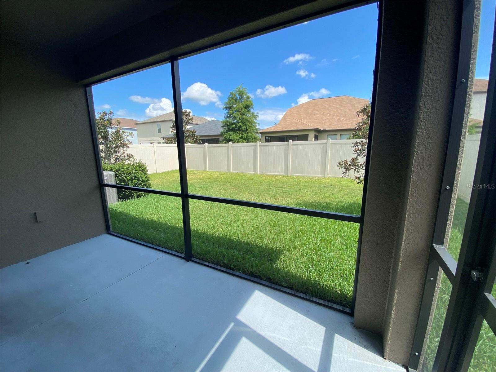 Image 17 of 25 For 21312 Southern Charm Drive