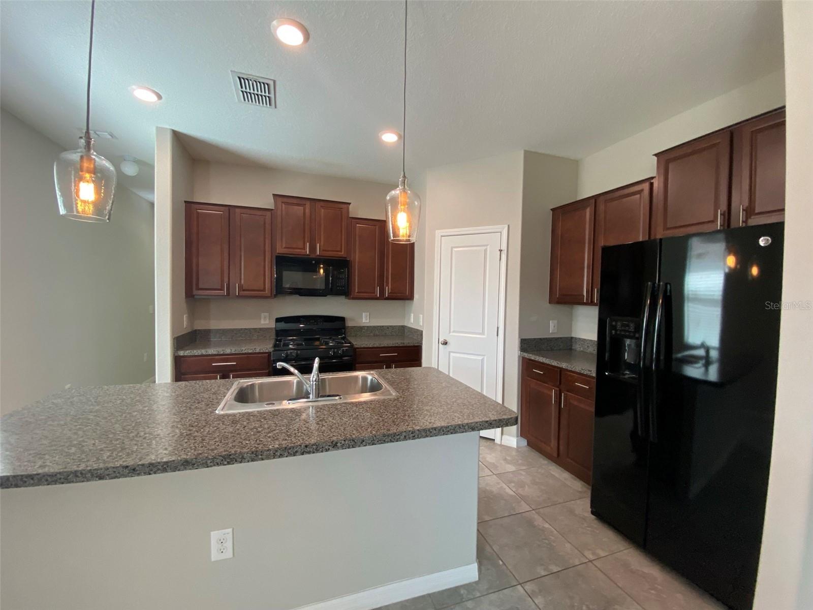 Image 5 of 25 For 21312 Southern Charm Drive