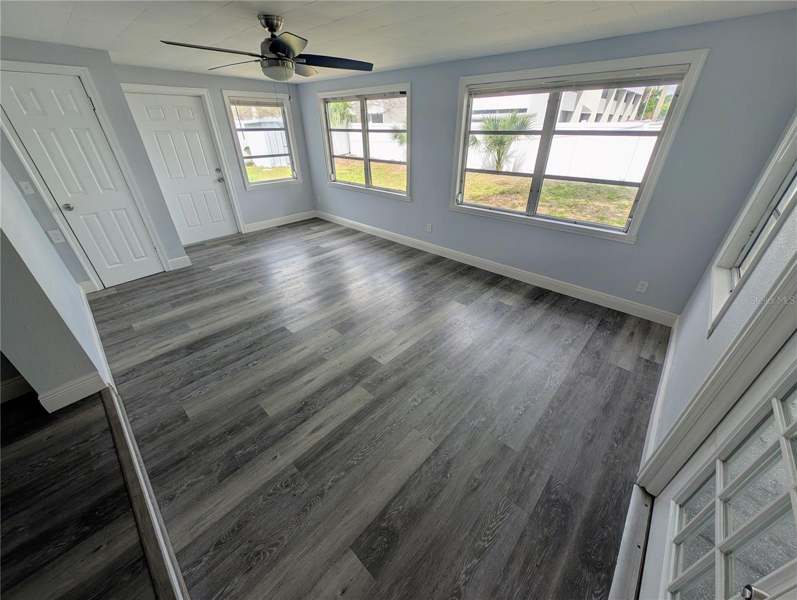 Image 12 of 36 For 7173 Darien Way