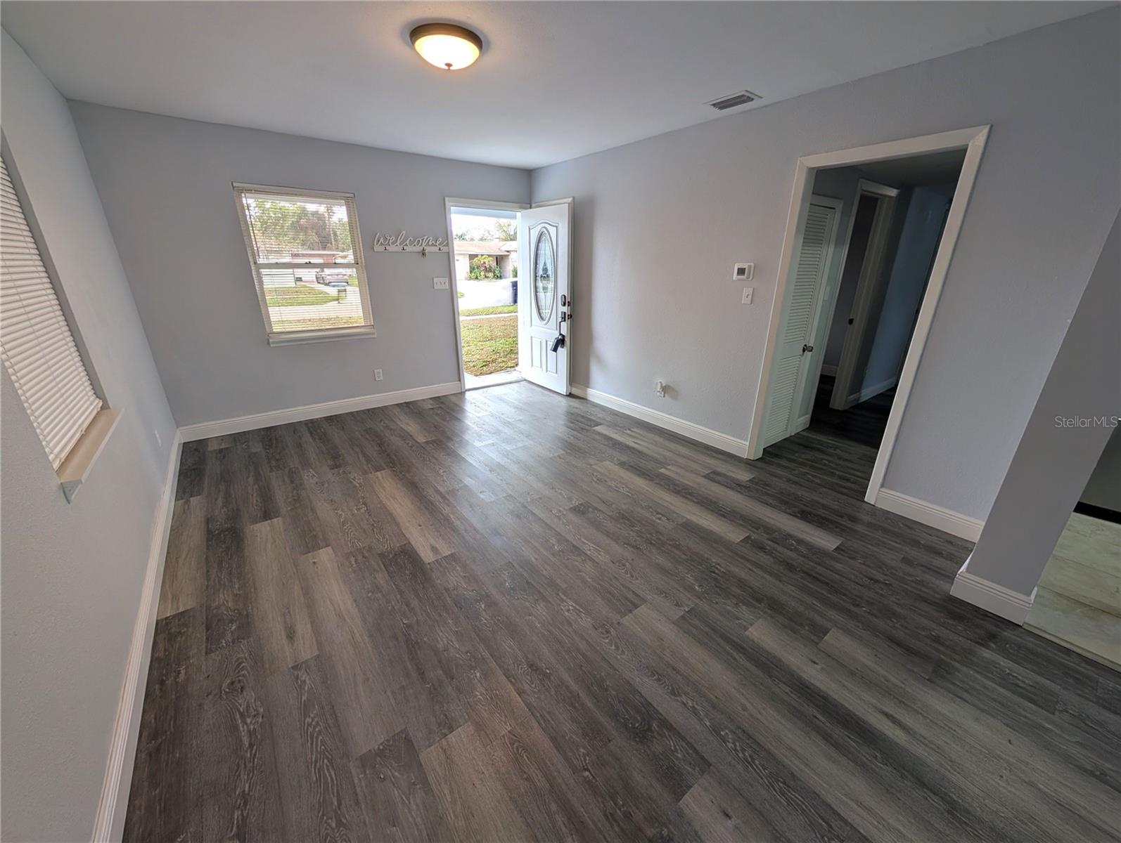 Image 3 of 36 For 7173 Darien Way