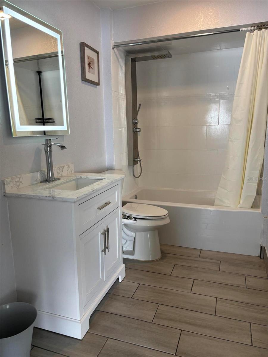 Image 15 of 29 For 1105 Amble Lane