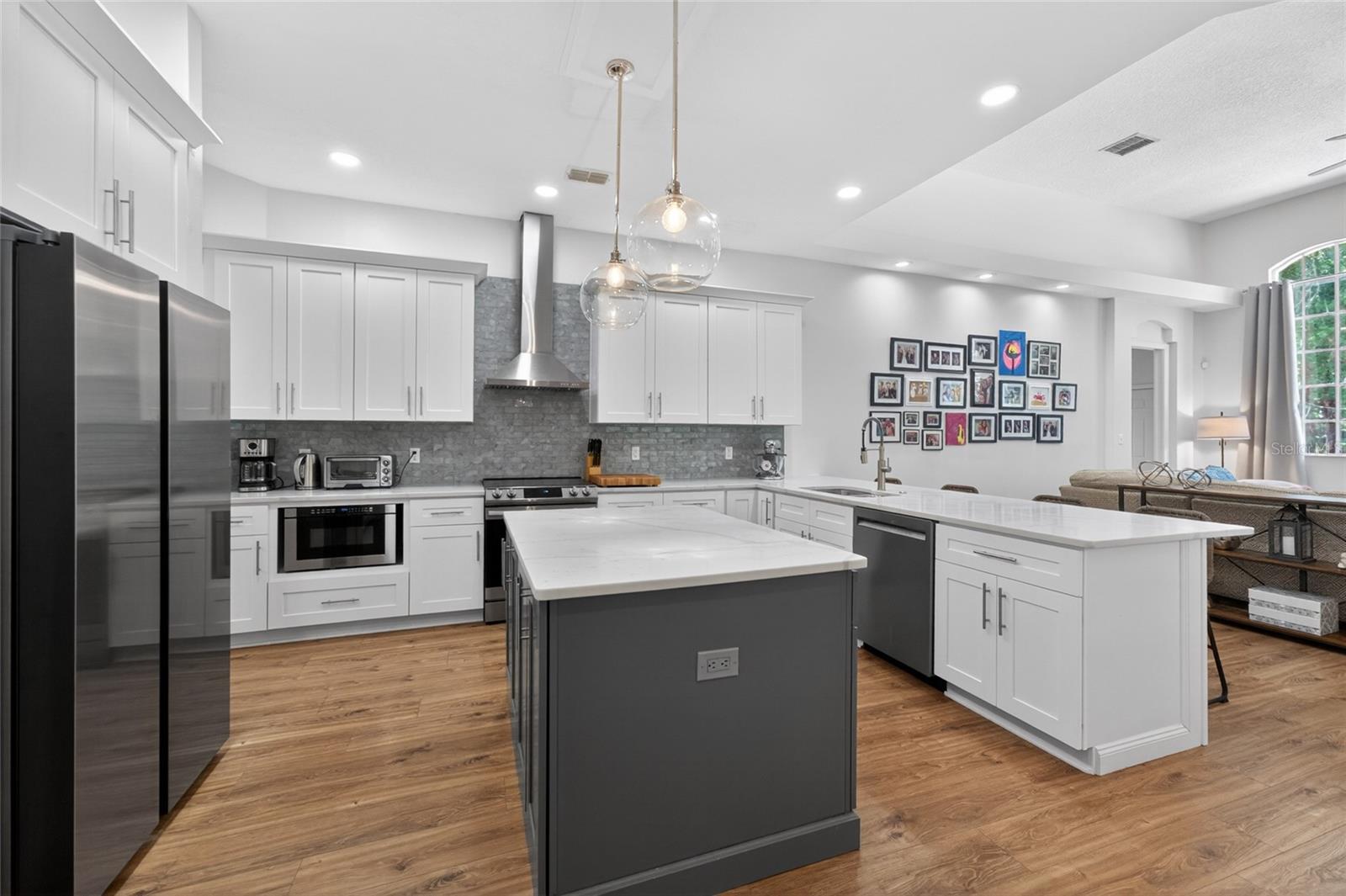 Image 11 of 85 For 8712 Tantallon Circle