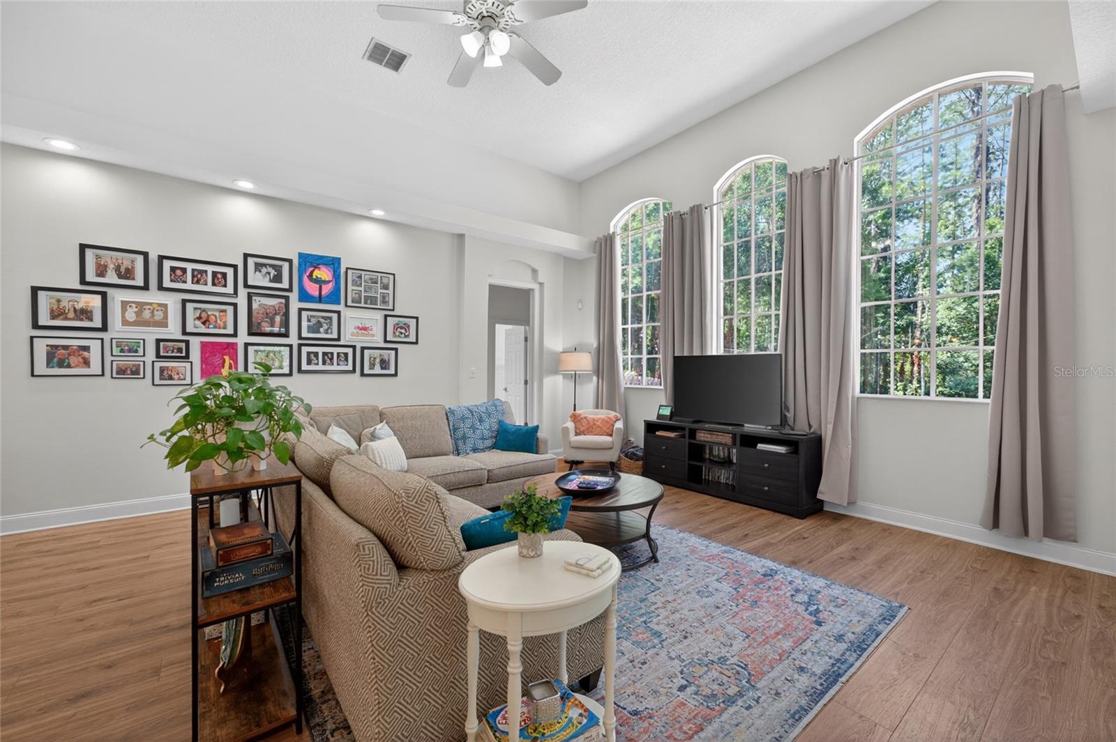 Image 3 of 85 For 8712 Tantallon Circle